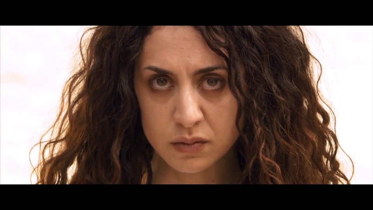 Soraya’yı Taşlamak