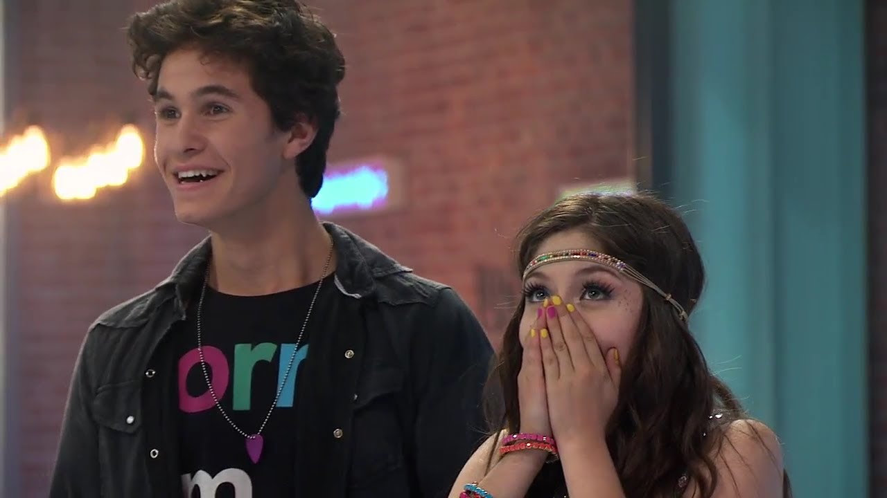 Soy Luna - Luna y Simon ganan la Competencia (1x31)
