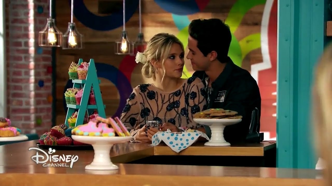 Soy Luna 3 - Benicio se Pone Celoso al Ver a Ámbar y Simón Juntos - Capitulo 56