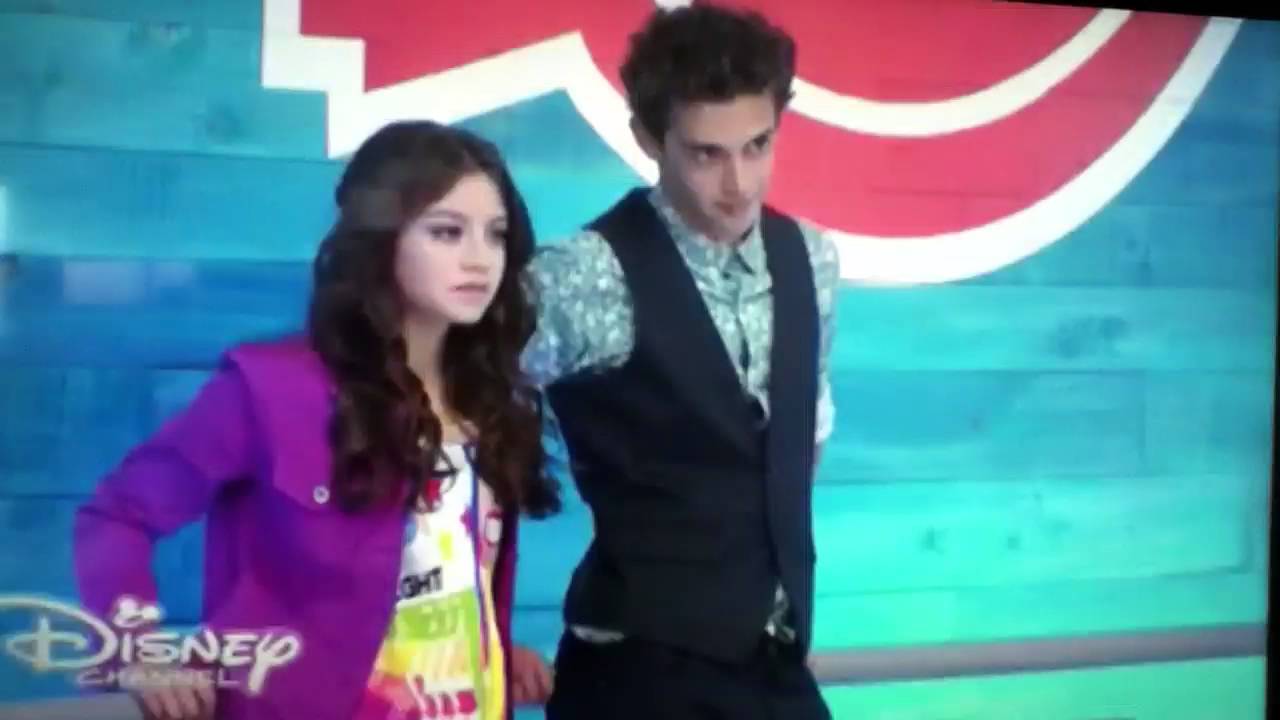 Soy luna- capitulo 69 Luna y Simón celosos