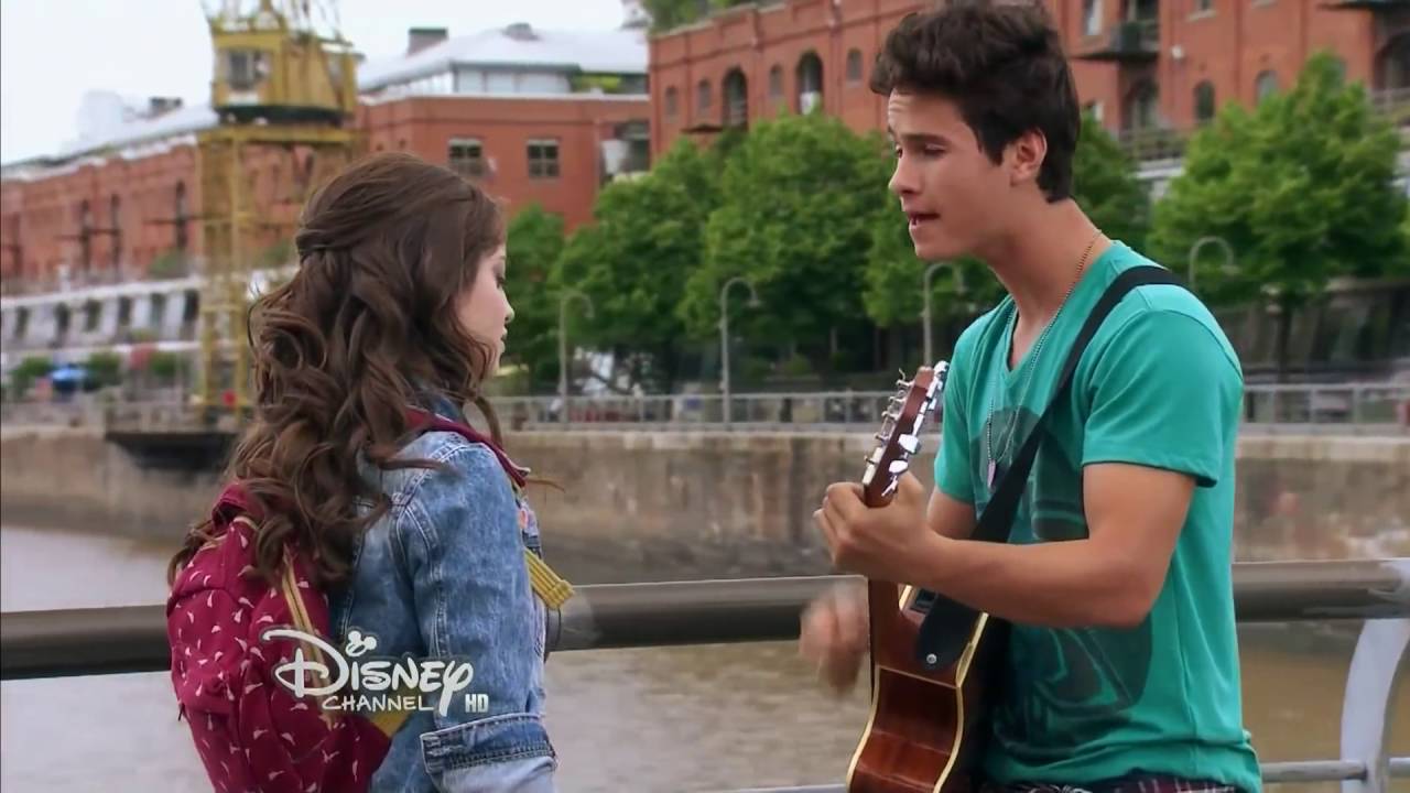 Soy luna-Simon le canta ERES a luna (cap.37