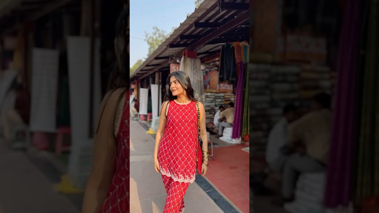Spent the day street shopping at dilli haat with my bestie✨
