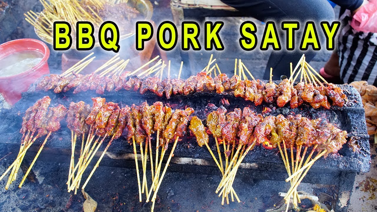 SPICY BBQ Ribs & INSANE BBQ Pork Satay in Bali Indonesia