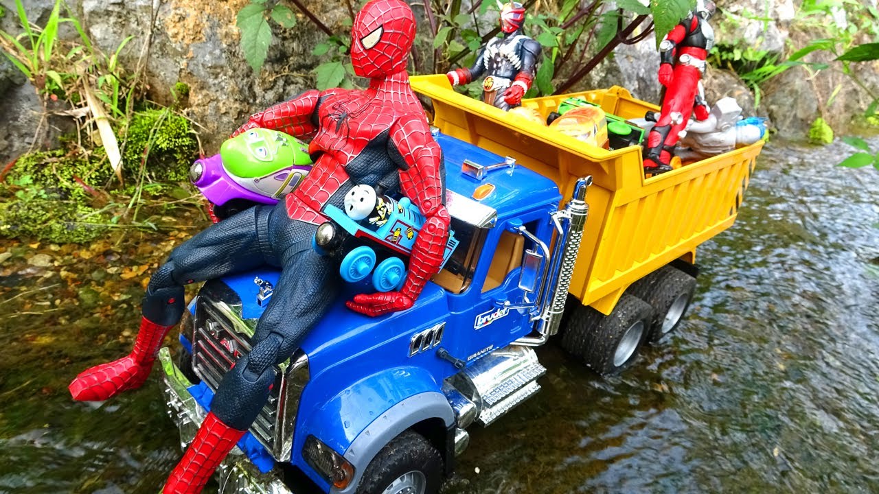 Spiderman & Big Blue Truck Rescue Fun Story