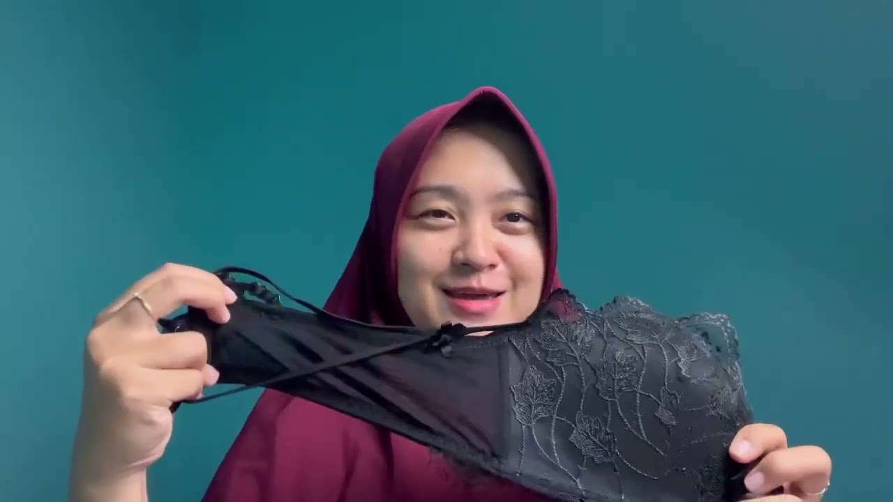 Spill bh kesayanganku yg sekarang. Contoh pilih bh buat yg tipe itunya bulet melebar.