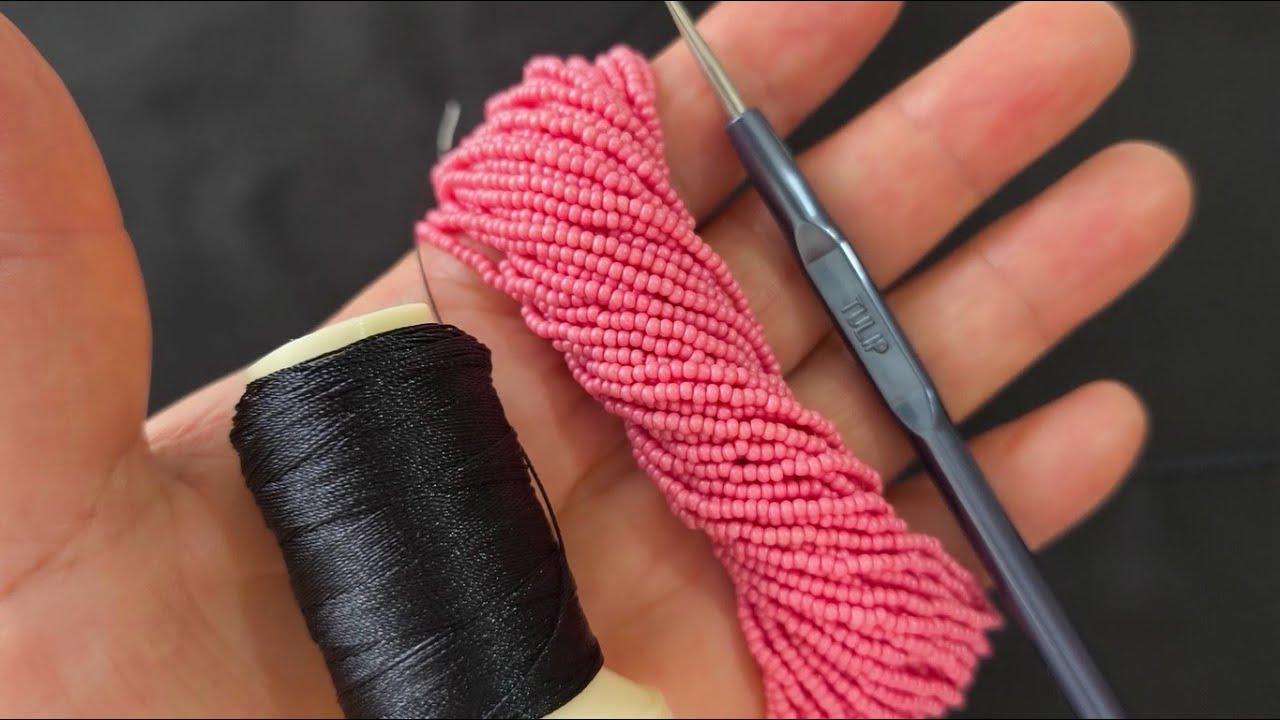 Sıralı ve kolay model: Kum boncuklu tığ oyası