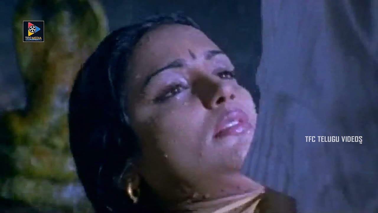 Sreejith Vijay And Shweta Menon Bawdy Scenes | TFC Telugu Videos