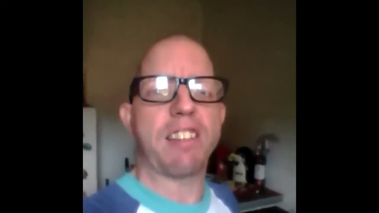 Steven Dawson Loves the GAWGEOUS Babestation Babes