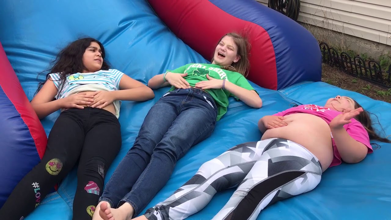 Stomach sisters!