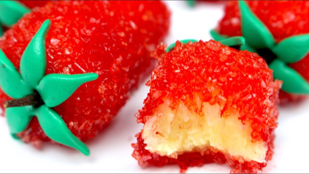 STRAWBERRY SWEET - CREAMY, BEAUTIFUL AND DELICIOUS - Isamara Amâncio