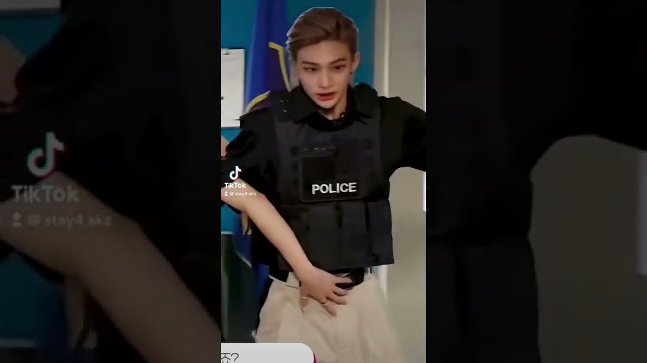 STRAY KIDS || Felix, ur hand!! #hyunlix #hyunjin #felix #skz #kpop #shorts #hyunlixmoment
