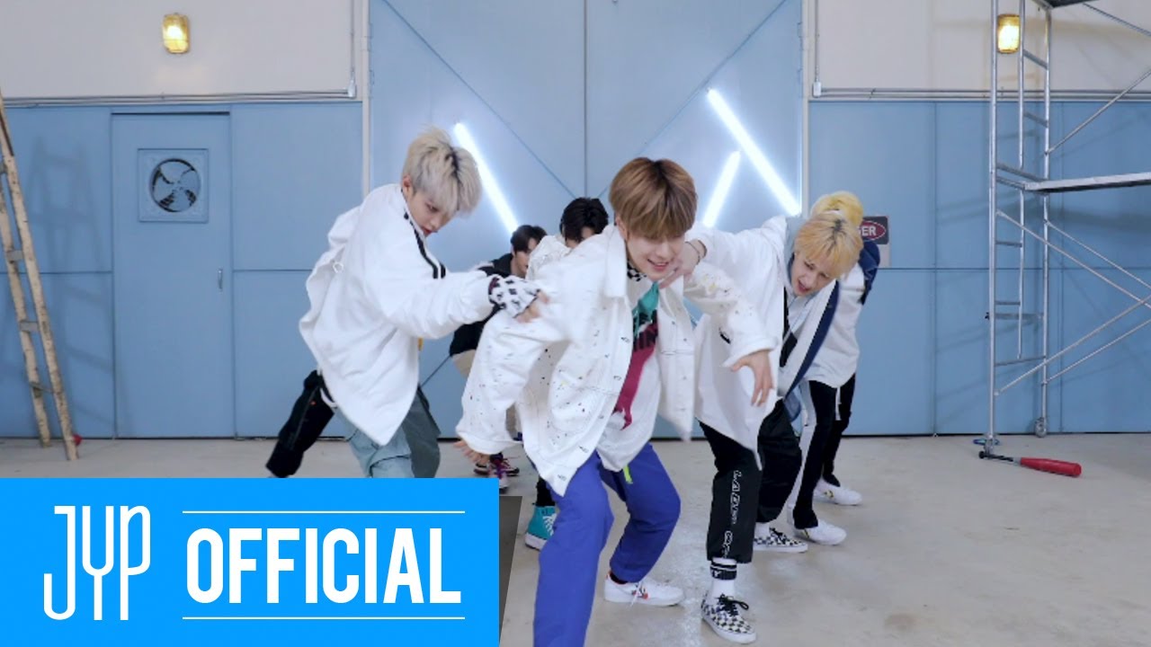 Stray Kids 
