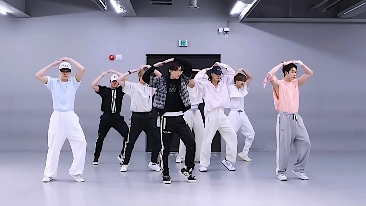 STRAY KIDS ‘Case 143’ CHORUS MIRRORED(HD)