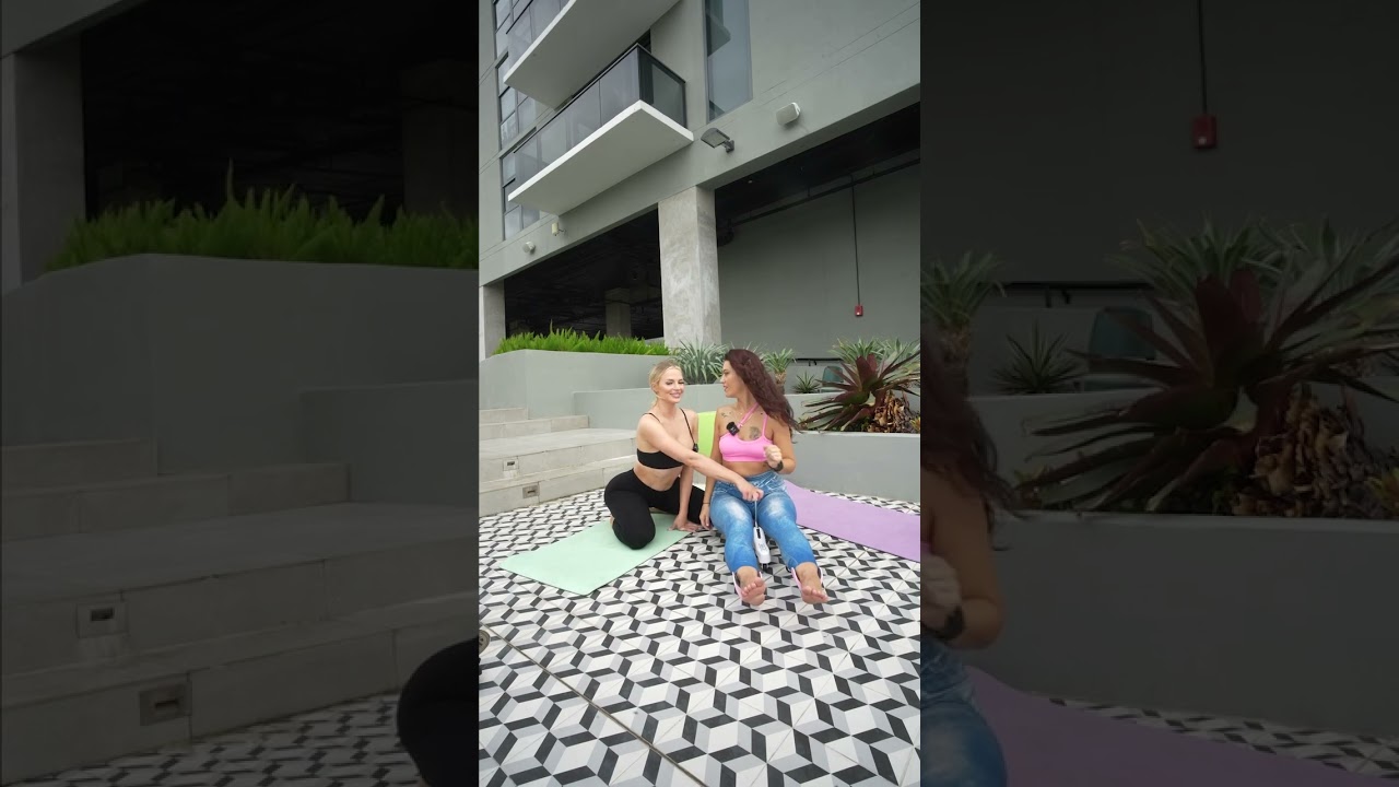 Stretched & Fit Splits Challenge: Victoria Banxxx