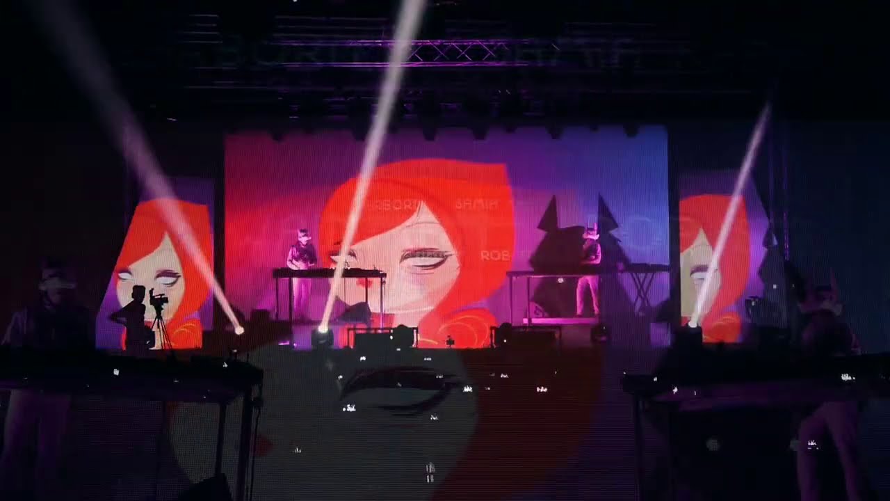 Studio Killers - Jenny Live Performance
