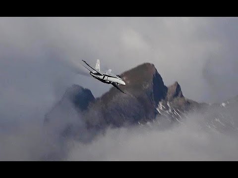 Stunning F/A -18 Display Sion Airshow