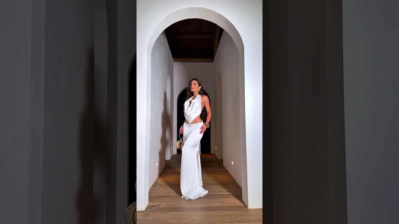 Stunning long white tight dress for a dinner date #fashion #style #shorts