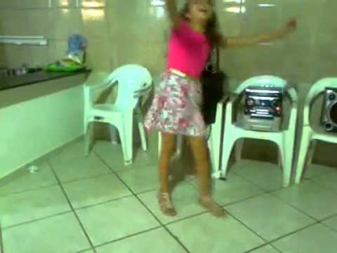 Suellem moura dançando funk