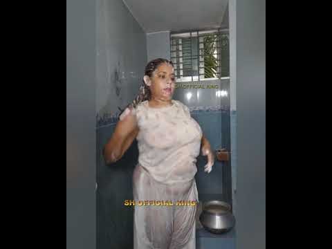 Sufia Sathi hot gosol video.. Bangladeshi hot video..