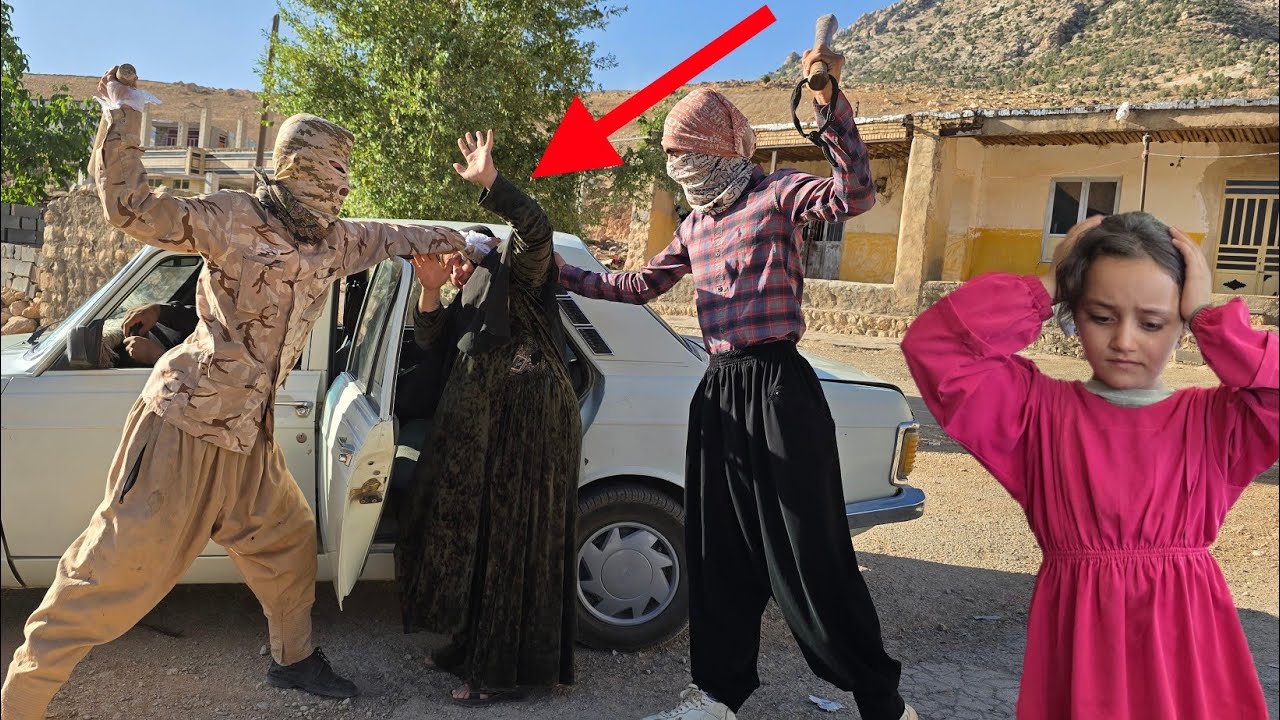 Sugli's sudden abduction: when Sugli was doing his work, Sugli's kidnappers suddenly stole him.😱