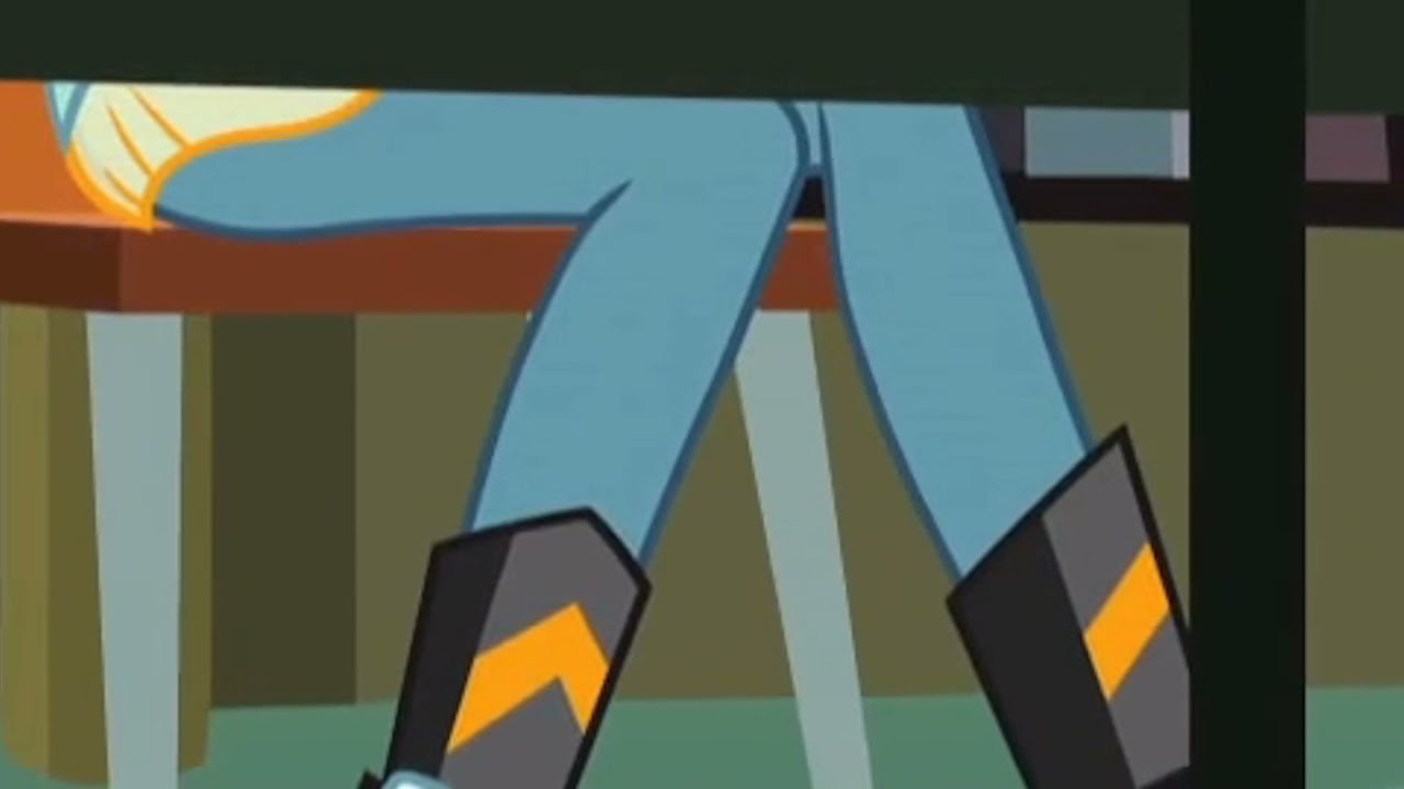 Sunset Shimmer’s legs