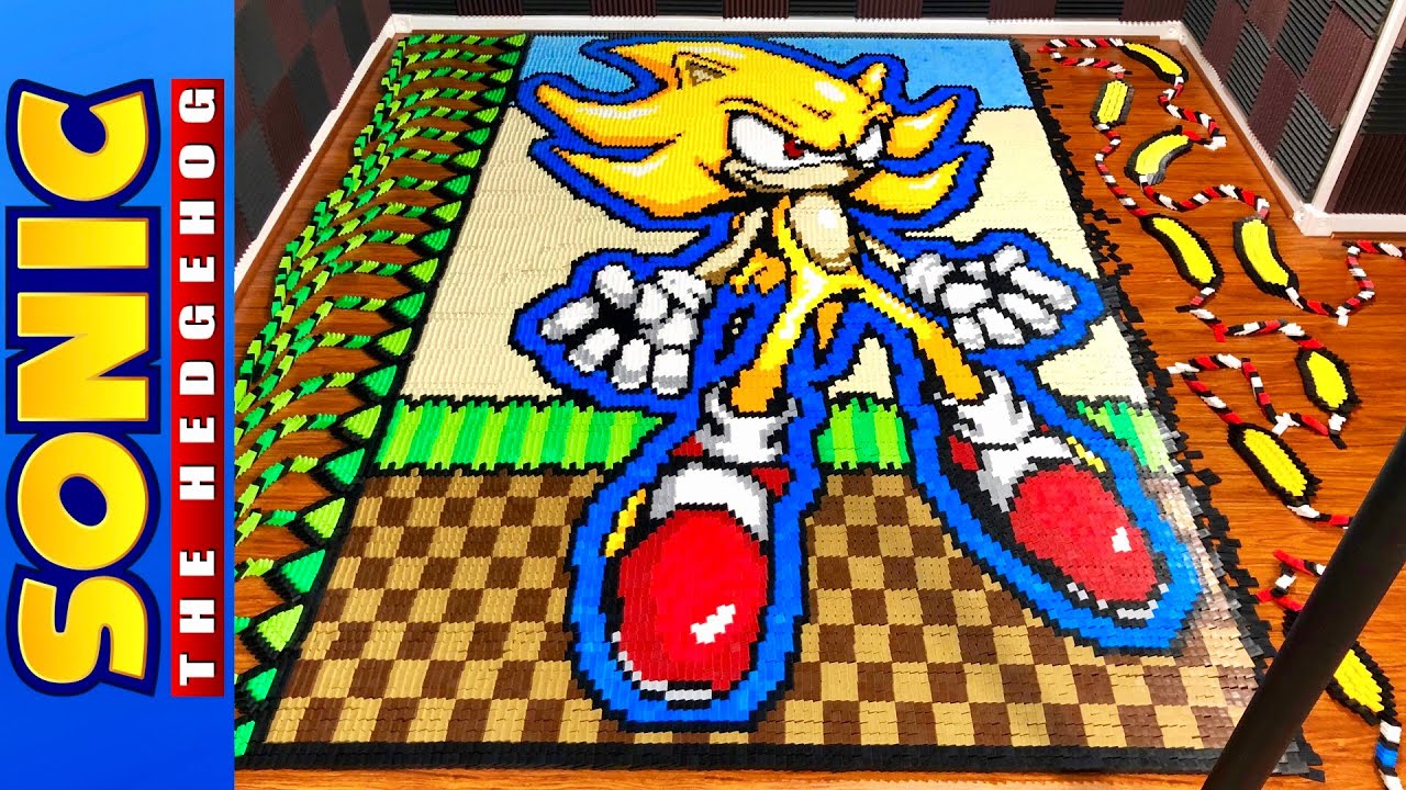Super Sonic the Hedgehog (IN 41,031 DOMINOES!)