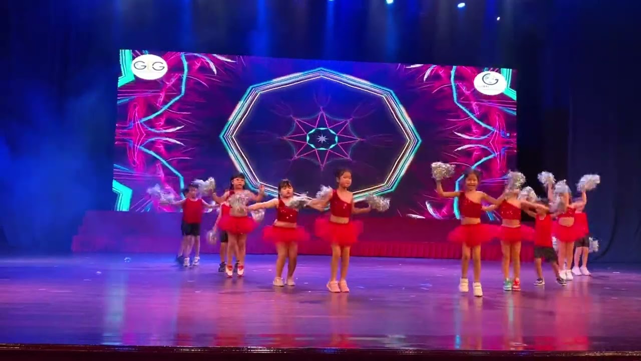 Suri (đan Thư) kỉ niệm 03.06.2023 suri múa trường Ecokid Global