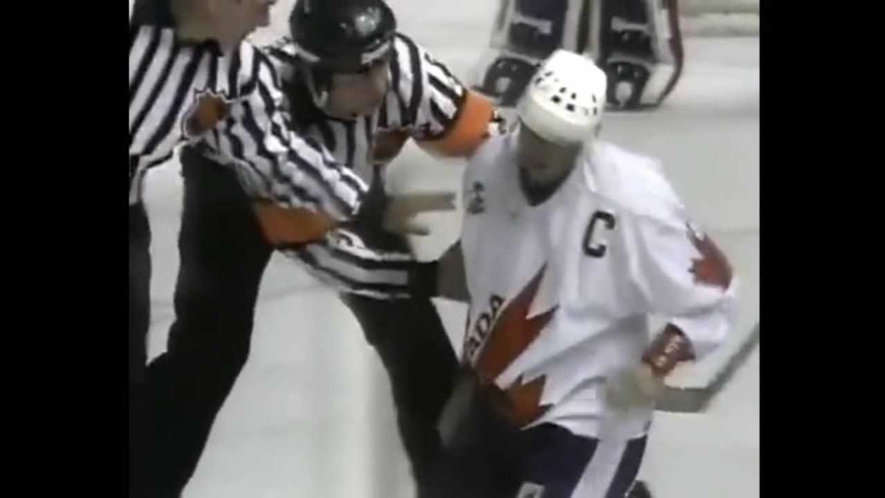 Suter cheapshot on Gretzky 9/14/91