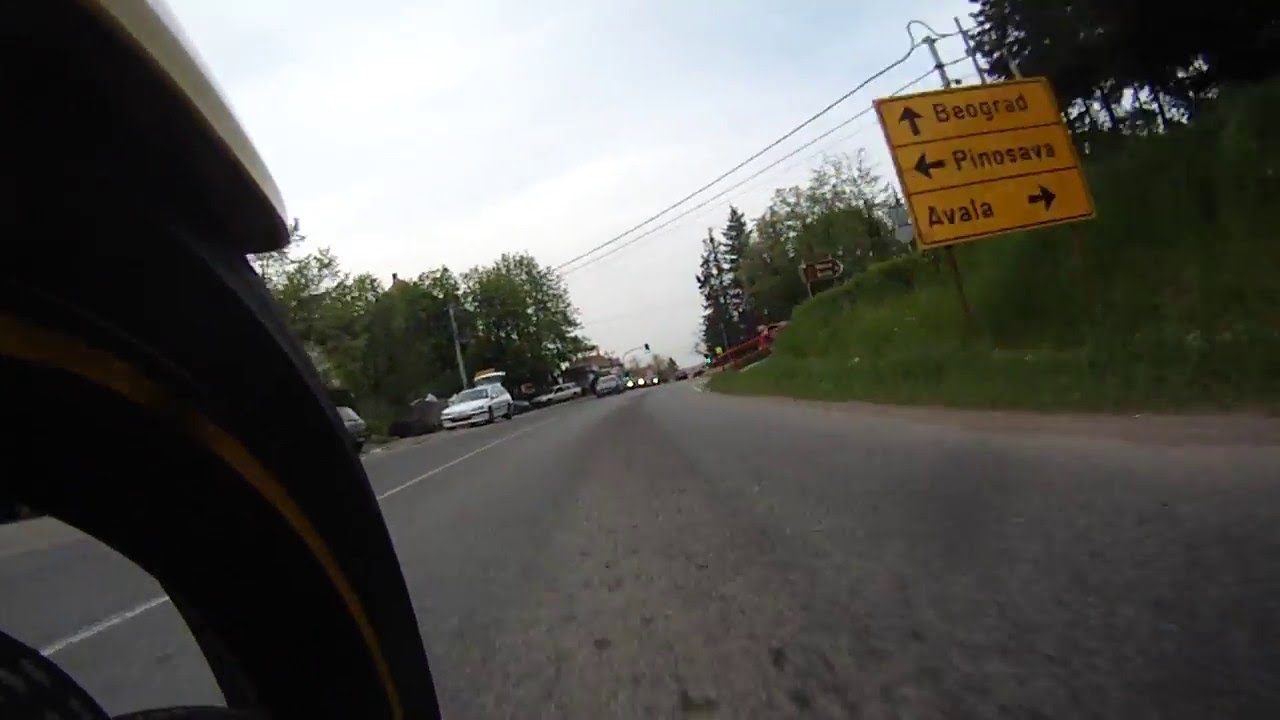 Suzuki GSX 750 Inazuma + twisty road = FUN