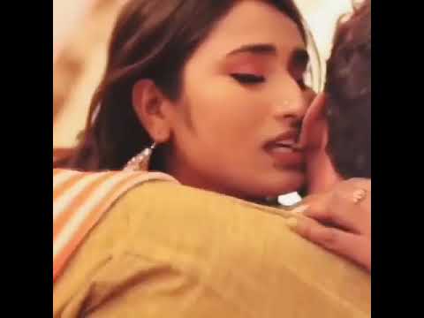 Swathi hot kiss scene