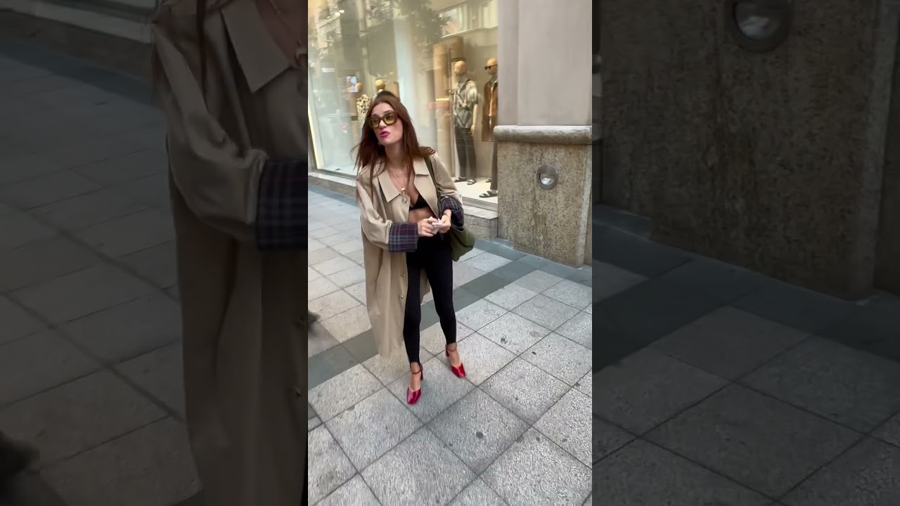Taş Kağıt Makas: Hayatın Oyunu' dizisinde yer alan Yüsra Geyik, Nişantaşı City's'de görüntülendi