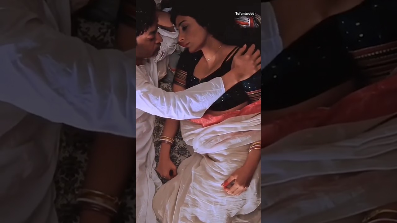 Tabu & Irfan Khan hot romantic kissing scenes#tabu #irfankhan #kiss #romance #shorts