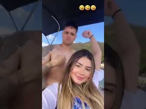 taina costa mostra peitos ao vivo