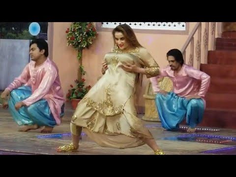 Tak ve TU dhola Meri buliyan da sak ve afreen Khan hot mujra masti