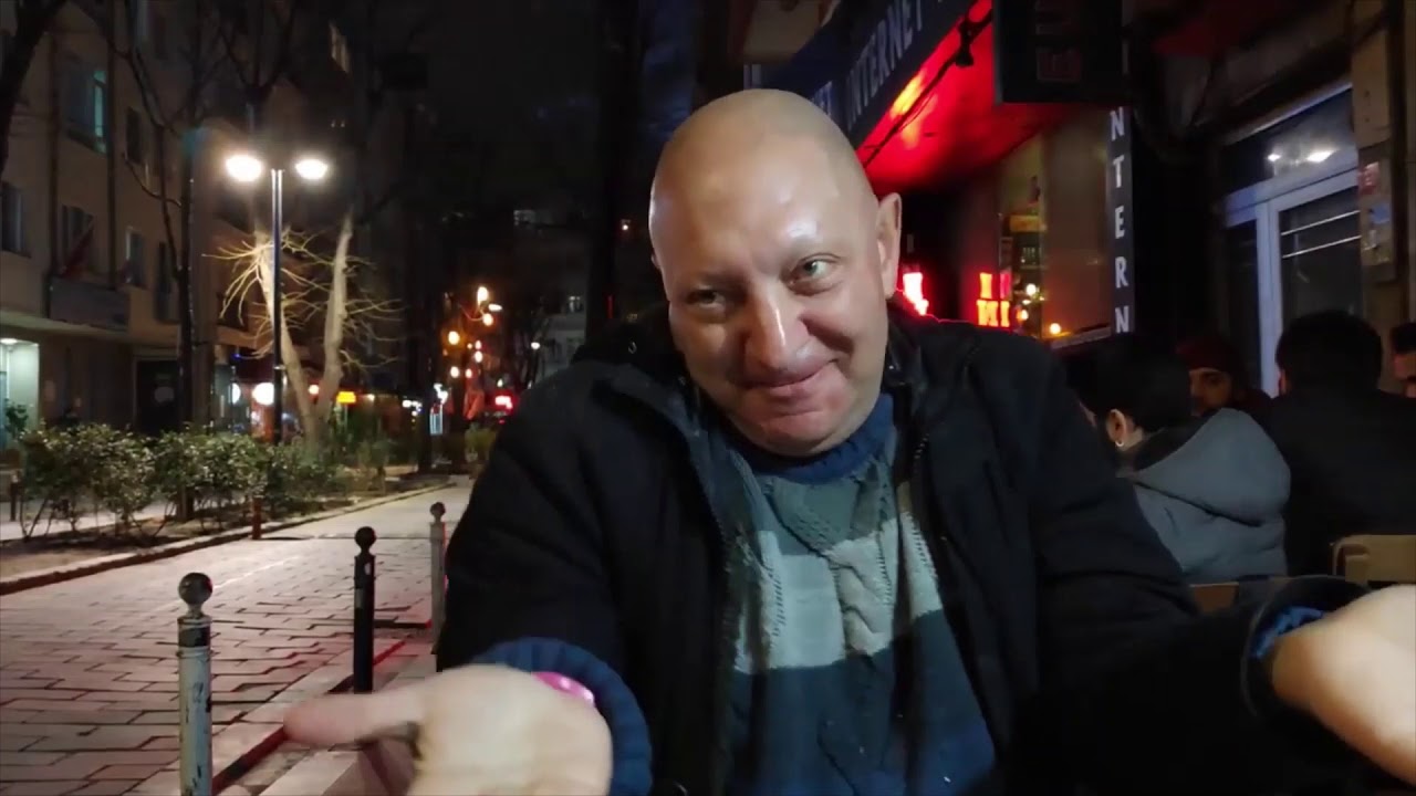 Taksim Delisi Cenk - - - EFSANE KOMİK ANLAR  (3)