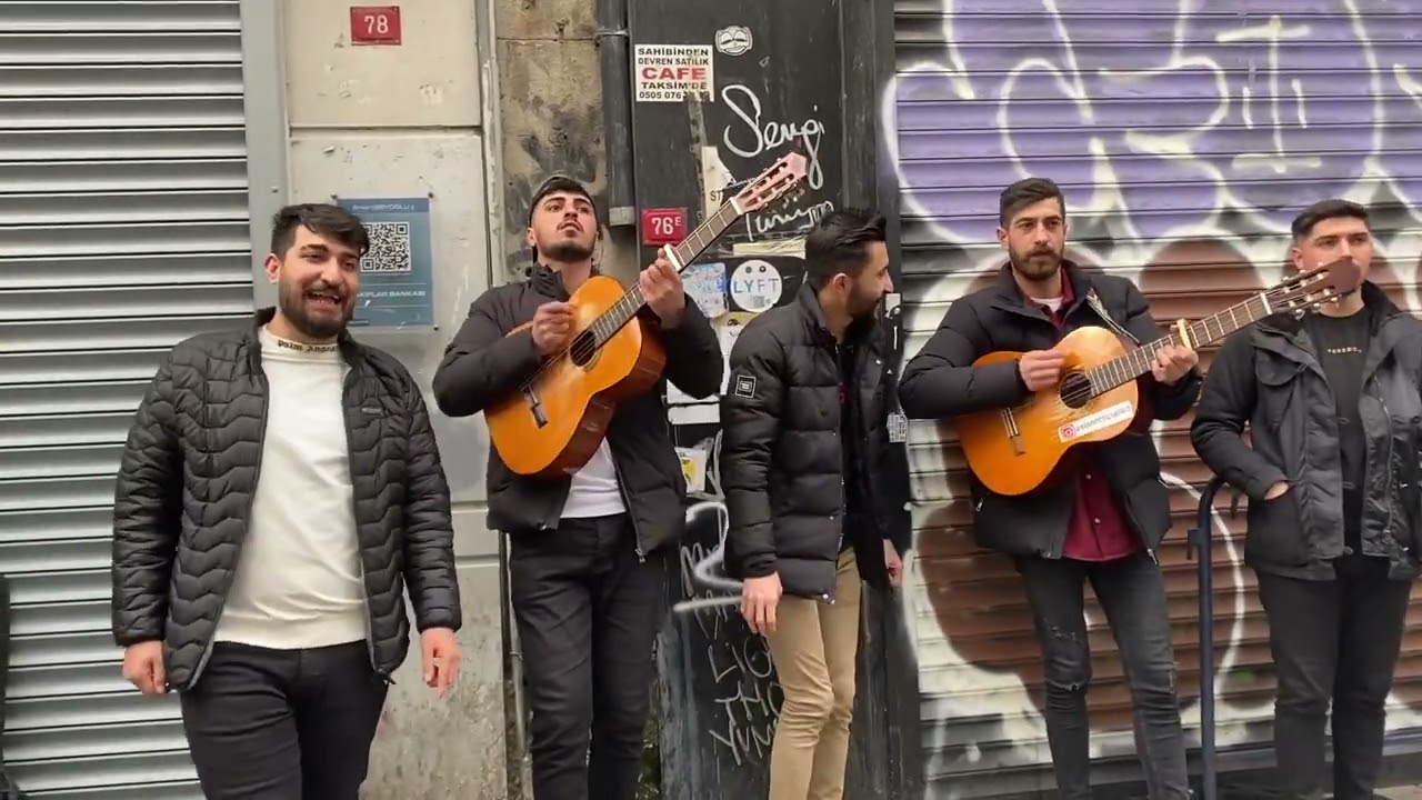 TAKSİM SOKAK SANATÇILARI❤️ (YAKUP ÜRÜN , RECEP GÖKER , HALİL EREM , SELİM ÖSTÜRK , İSLAM ASLAN )