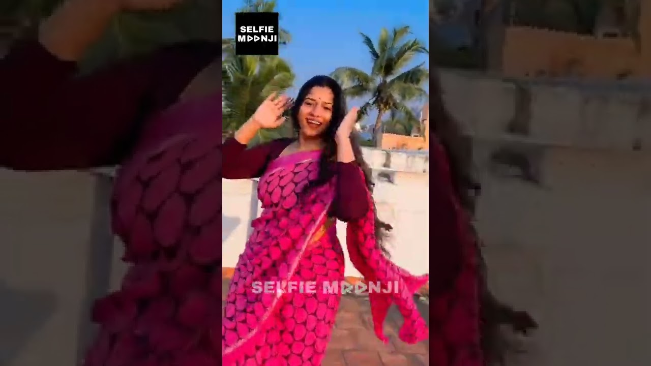 Tamil Actress Meenal Reel 1 | Selfie Moonji