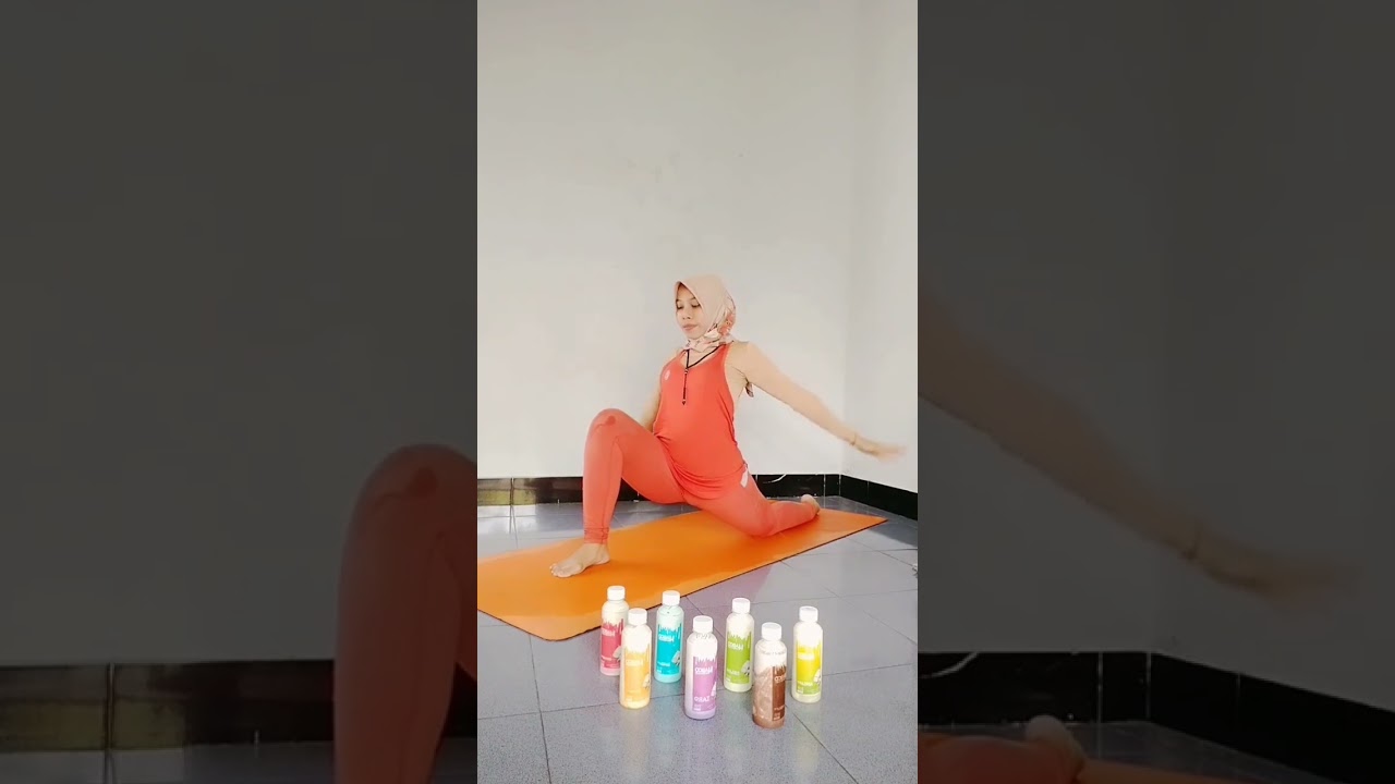 tante jilbob lagi yoga