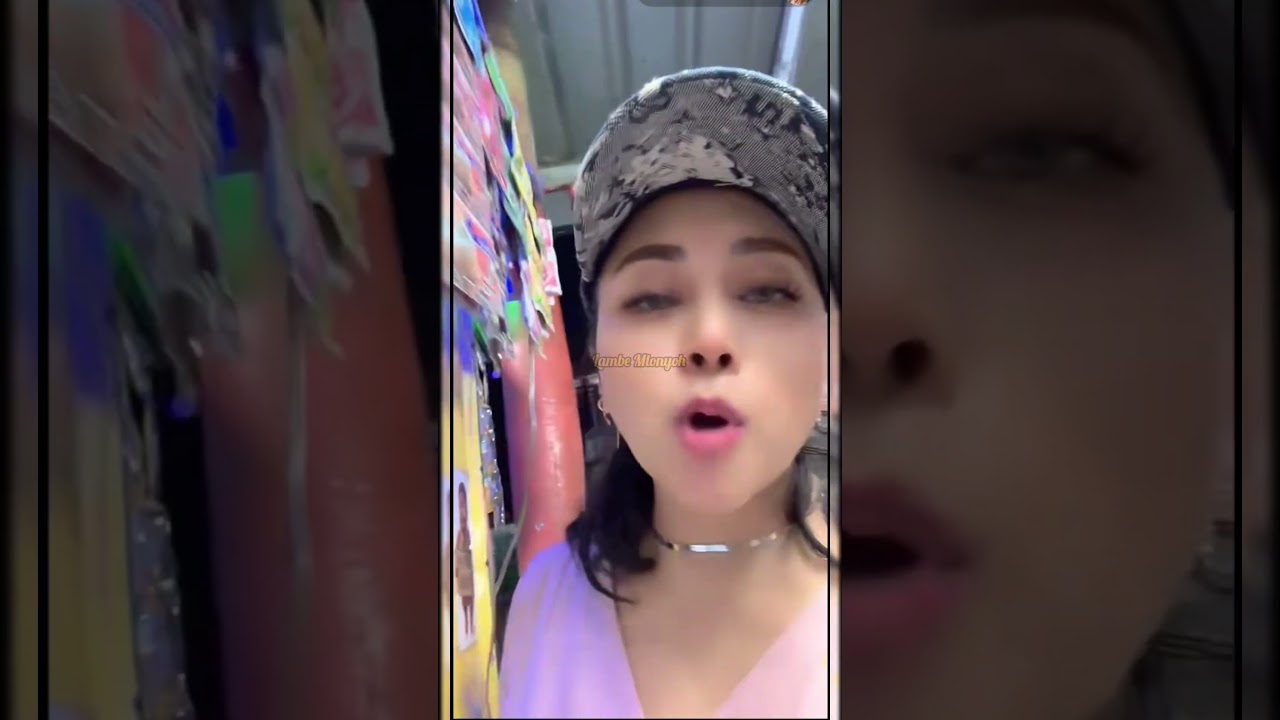 Tante Sarah Ardhelia manjat tangga sendiri