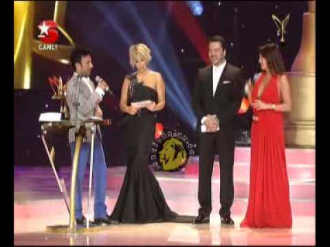 Tarkan-Altın Kelebek' ödül gecesinde Tuba Ekinci skandalı!