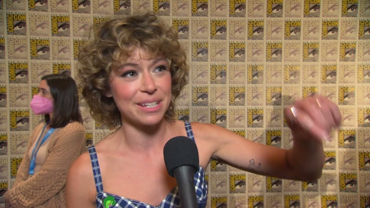 Tatiana Maslany 'She-Hulk' Interview 2022 San Diego Comic Con
