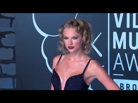 Taylor Swift Causing Outrage After Building Sea Wall | Splash News TV | Splash News TV