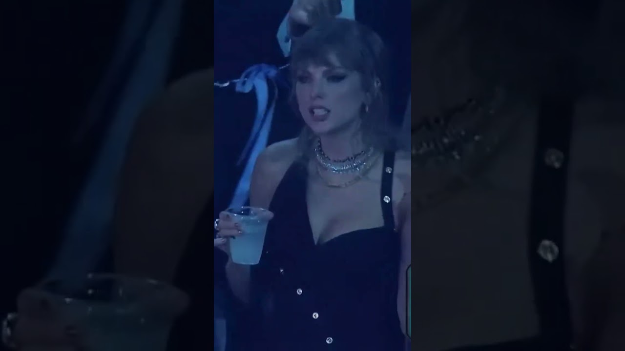 Taylor swift singing cool for the summer at the VMAs