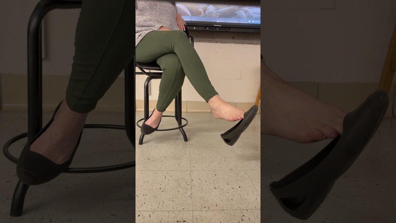 Teacher flats shoeplay pt:1 #fypシ゚ #shoeplay #flats #feet #feetshort #youtubeshorts