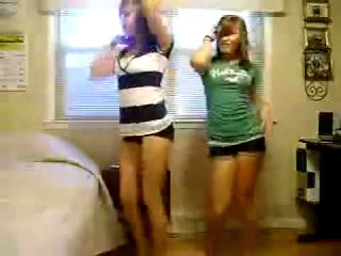 Teen girls dancing in the bed room dancing