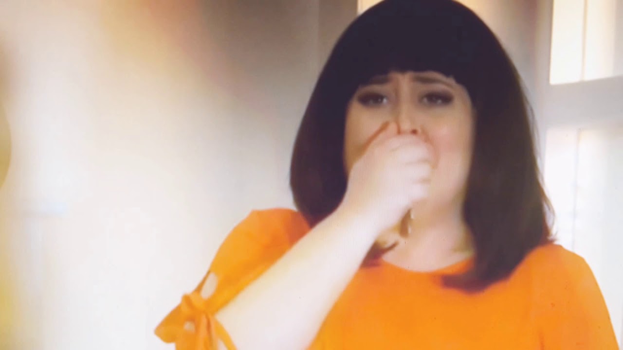 Tegan catches Ryan and Ste kissing.
