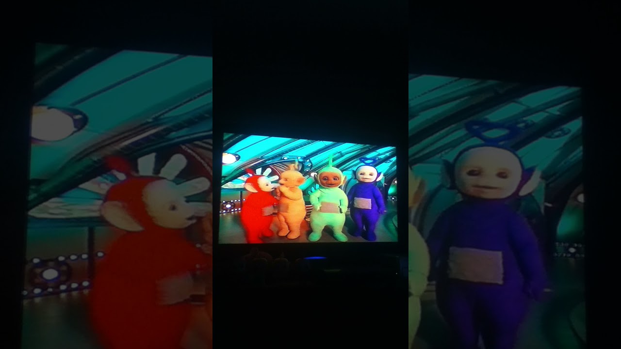 Teletubbies Musical Playtime Dipsy Looks Right into The Camera