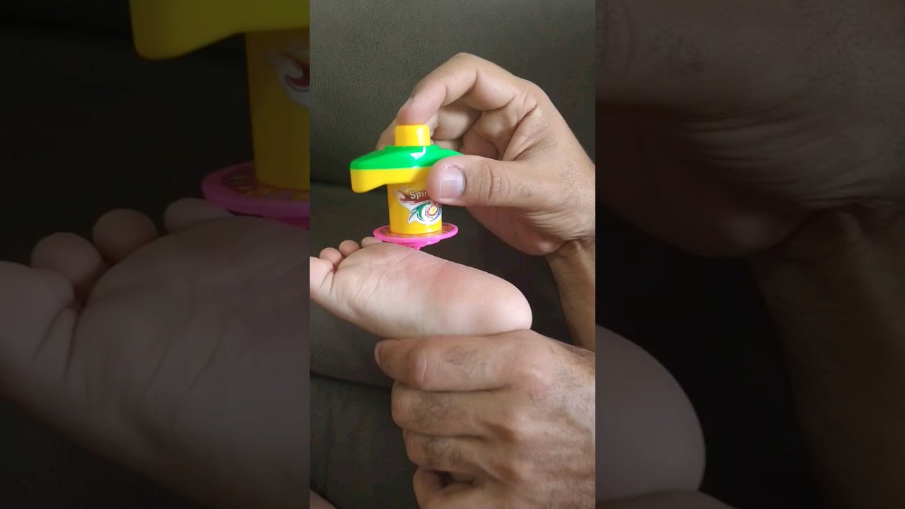 tem cosquinha no pé 👣🤣 #shortsviral #humor #viral #trend #diversão