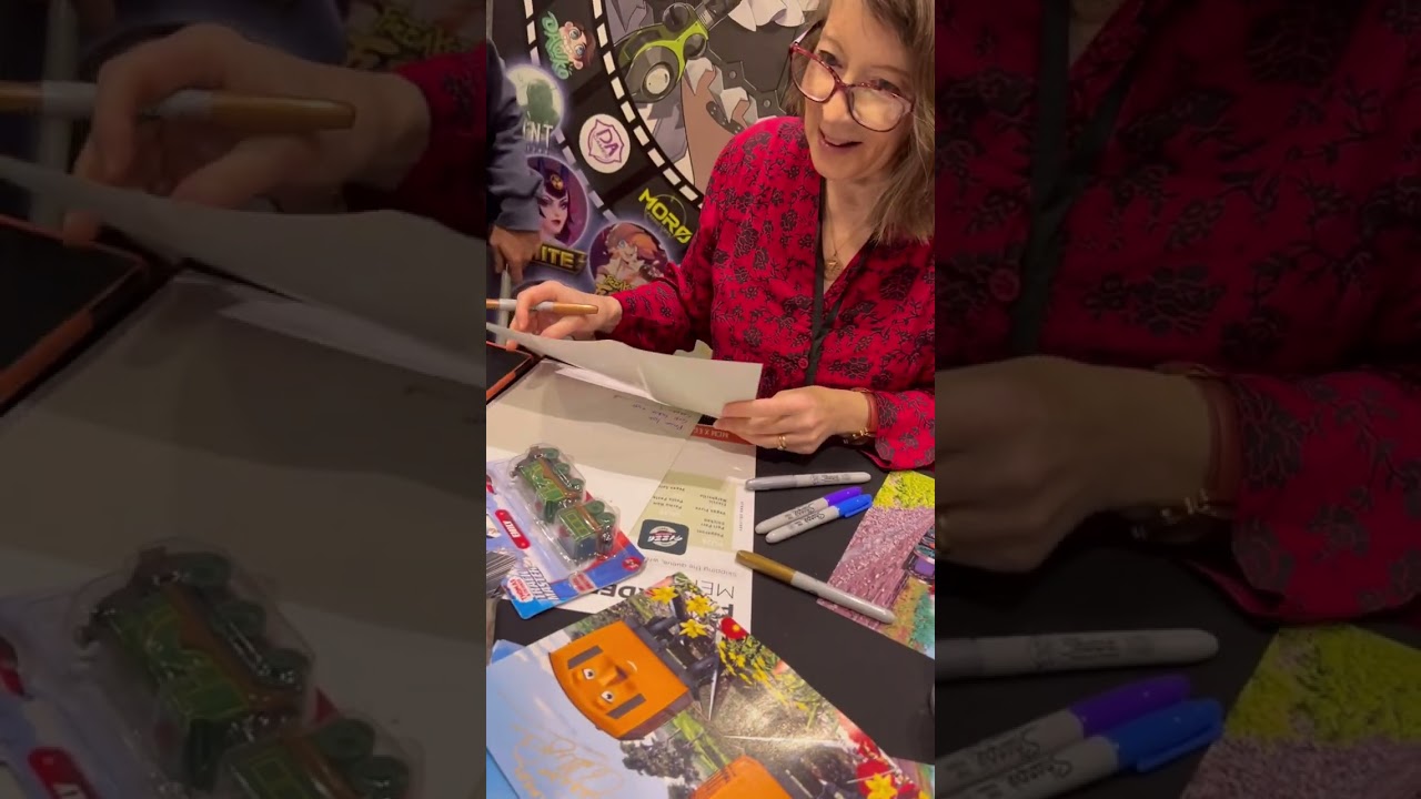 Teresa Gallagher - Thomas and Friends Voice Actress signing - Voice of Emily, Annie And Clarabel etc