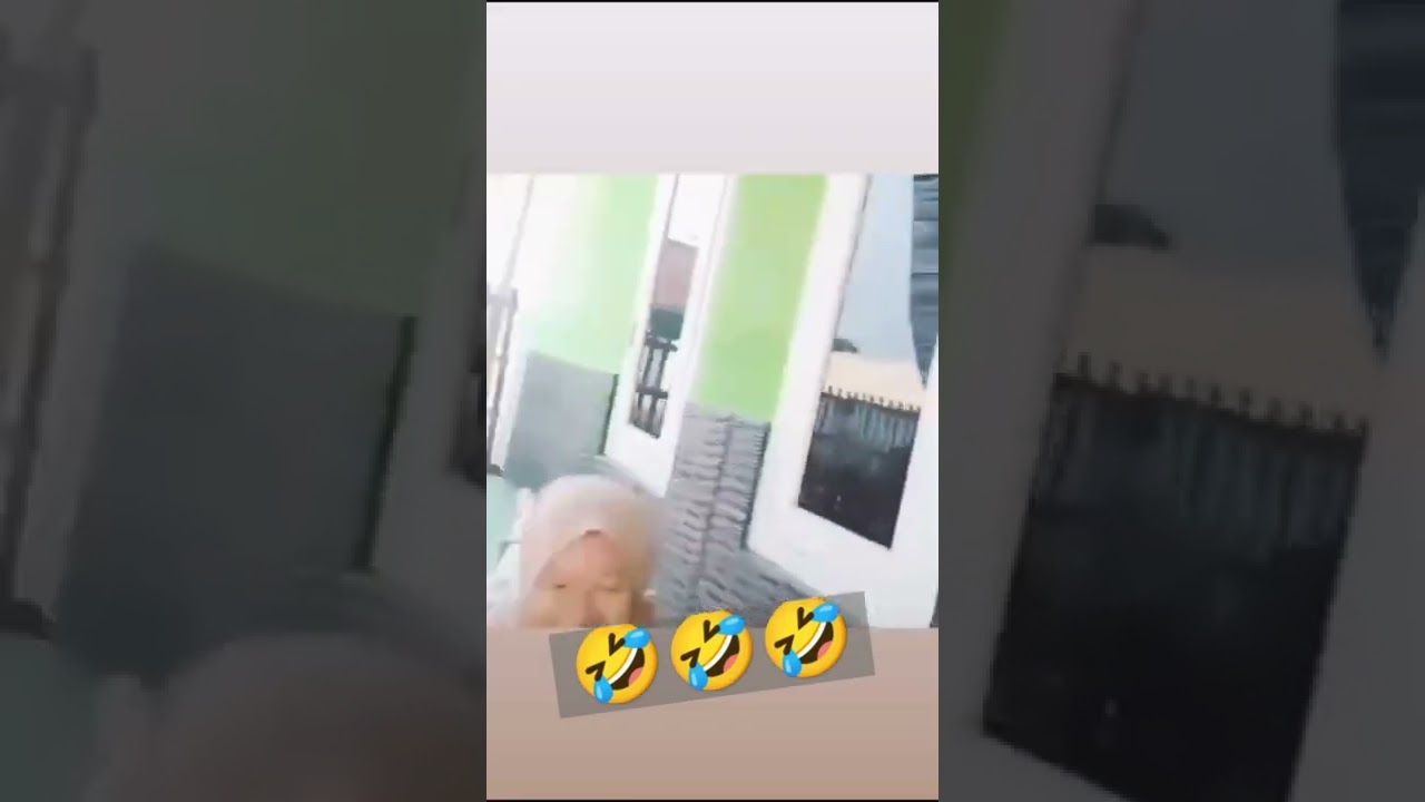 TERNGAKAK//Tahan tawa//kentut//jilbab//MBAK NYA EMANG CANTIK SIH TAPI. . . ???🤣🤣🤣#shorts